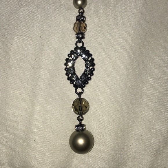 Choker - Picture 2 of 3